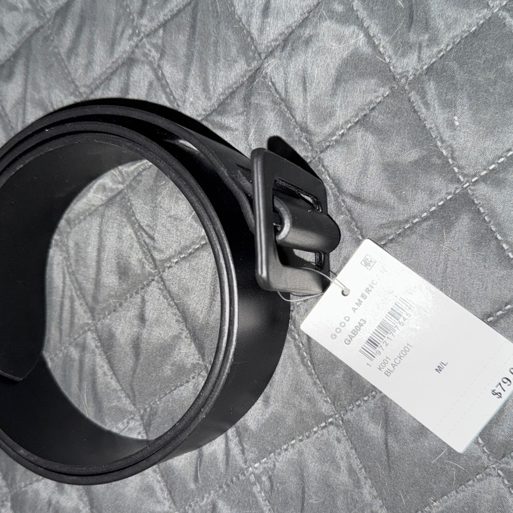 Good American Black Leather Belt